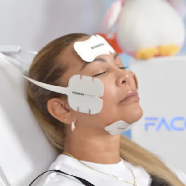 Img-ClinicaMassai-Servicio-2026-2-Tratamientos_Faciales